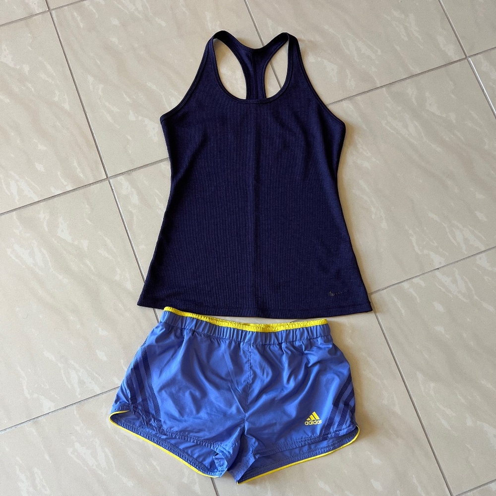 #2162 Running Set Adidas shorts XS & Nike Tank top S